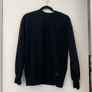ARITZIA TNA COZY BF CREW
